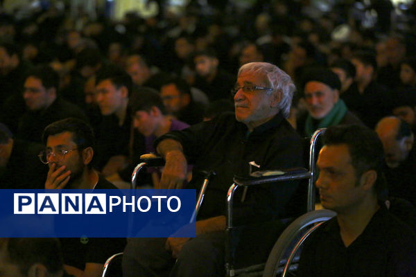 حال و هوای مسجد جمکران در شب عاشورای حسینی(ع)