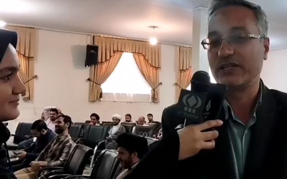 آیین تجلیل از مربیان برتر ناحیه چهار آموزش و پرورش قم