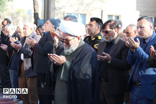نماز عید سعید فطر در باغ ملی شهرستان سملقان