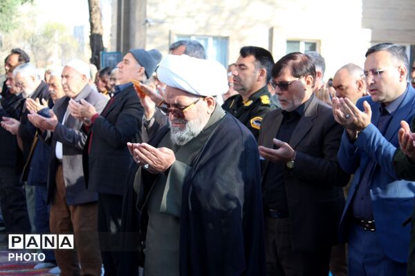 نماز عید سعید فطر در باغ ملی شهرستان سملقان