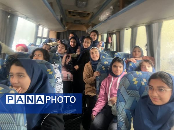 آشنایی با صور فلکی در اردوی علمی انگاریوم دانشگاه فردوسی