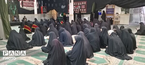 دومین روز از مراسم عزاداری سیدالشهدا امام حسین (ع)و همچنین رهبر معظم انقلاب اسلامی