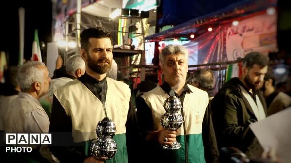 حضور سبز پوشان حرم علی ابن موسی الرضا در شب سی و دوم