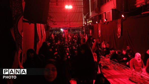 رواق کشور دوست، نزدیک ترین مکان به مقتل رهبر شهید