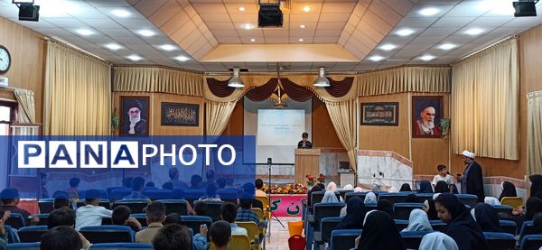 آیین تجلیل از برگزیدگان مسابقات قرآن عترت نماز در شیروان