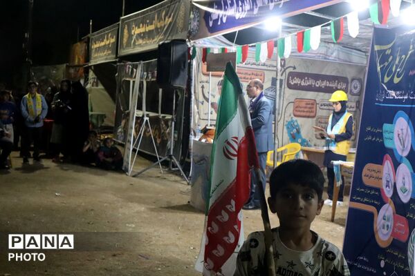 سازمان دانش آموزی میزبان دانش‌آموزان در غرفه با انرژی ها