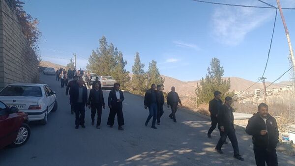 تشییع مادر شهید روستای یاسه چای با حضور گسترده مردم