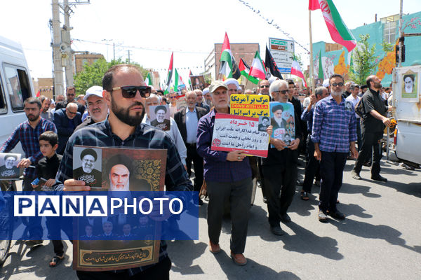 راهپیمایی یوم الله 15 خرداد از بیت امام راحل تا حرم حضرت معصومه(س)