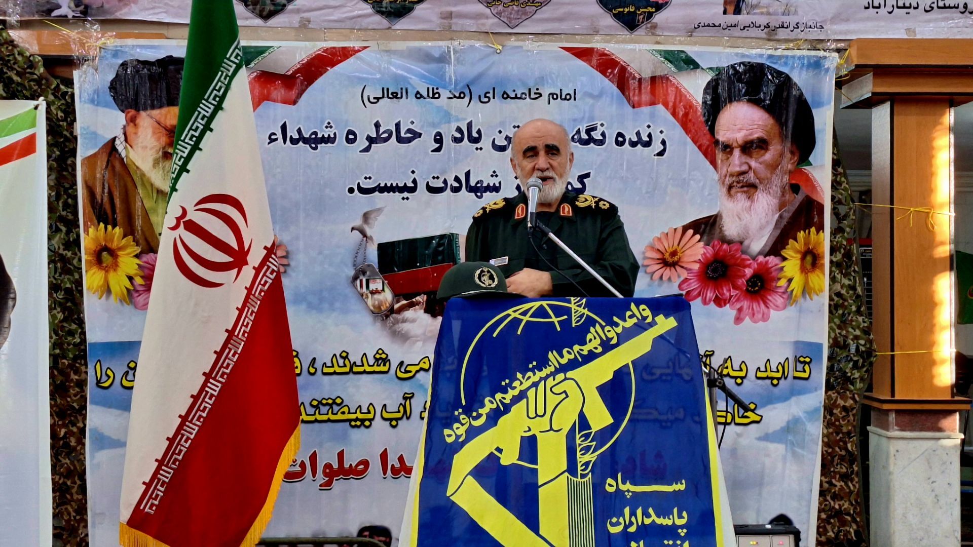شهادت، رمز بقا و اقتدار انقلاب اسلامی است