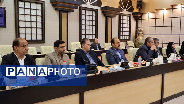 نشست شورای آموزش‌وپرورش استان بوشهر با محوریت آغاز اجرای طرح‌های ملی «حامی»، «توانا»