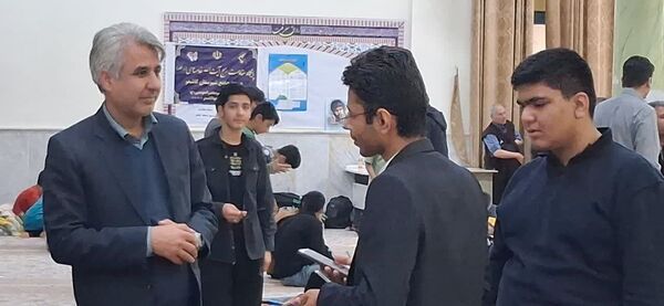 حضور مدیر آموزش و پرورش کاشمر در جمع معتکفین مسجد جامع کاشمر