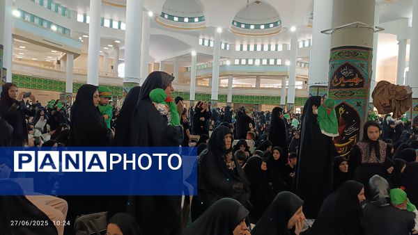 زمزمه‌های «یا علی‌اصغر(ع)» در مصلی زنجان طنین‌انداز شد