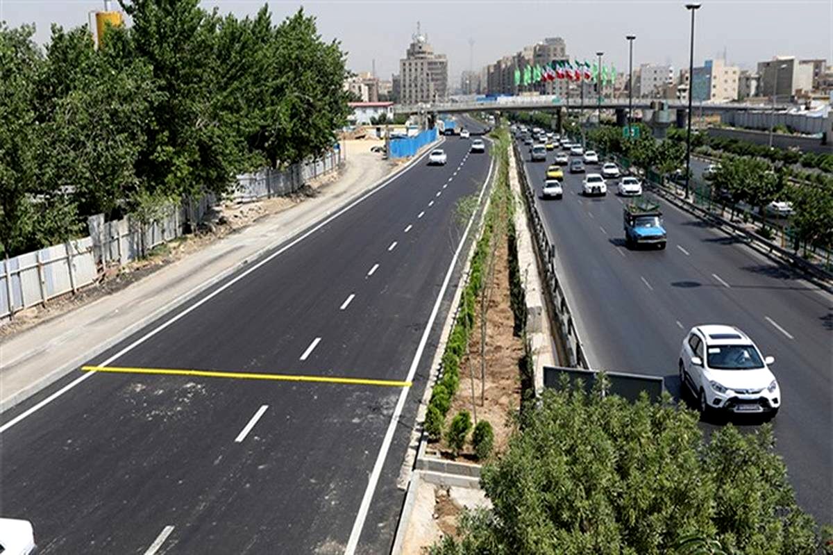 تردد روان در اغلب محورهای کشور برقرار است