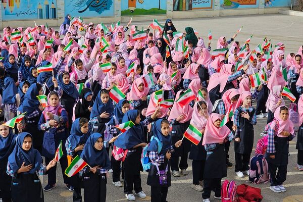 آیین باشکوه بازگشایی مدارس در سال تحصیلی ۱۴۰۵-۱۴۰۴ منطقه پردیس 