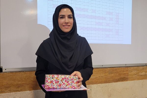 جلسه شورای معلمان دبیرستان نمونه دولتی ولایت