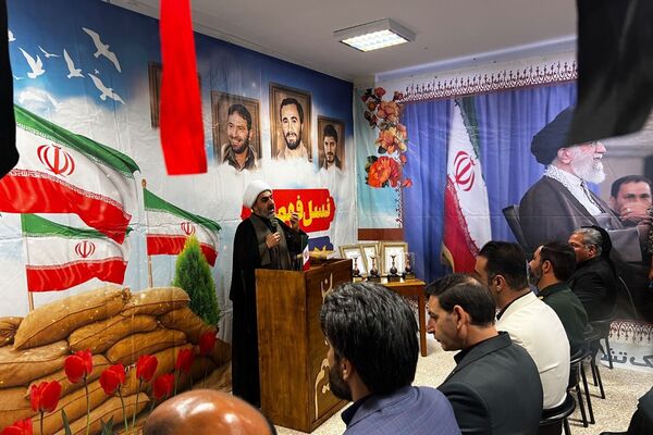 افتتاح یادمان شهدای دانش آموزی در مدرسه تسنیم پردیس