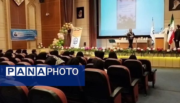 همایش تحول در پژوهش با پرورش شناخت و مدیریت تدریس و یادگیری با هوش مصنوعی