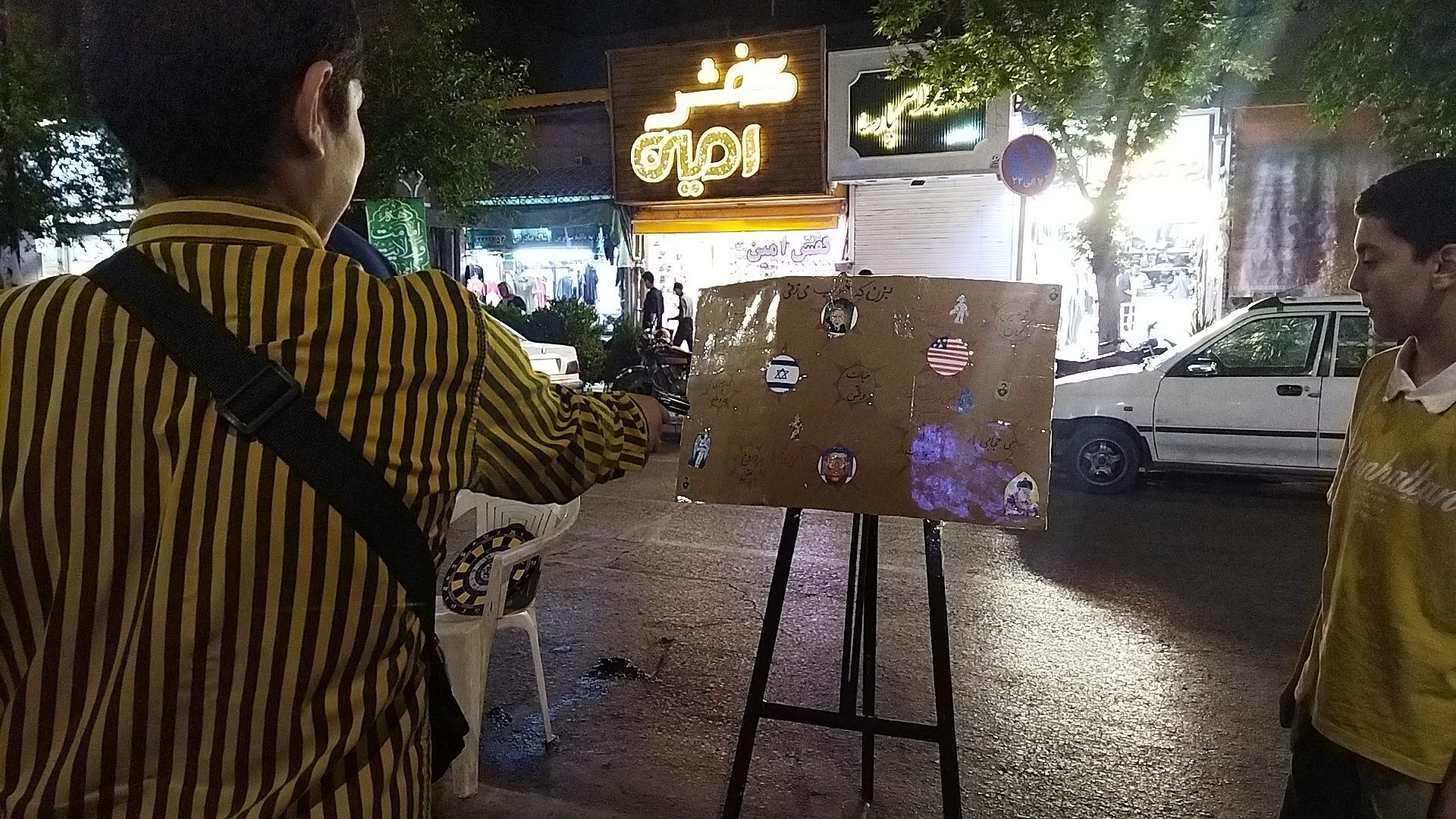 گذری بر موکب جبهه فرهنگیان در نود و دومین شب از اجتماعات مردمی 