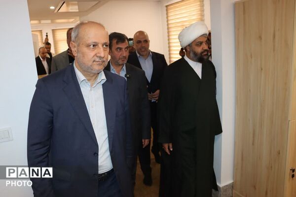آیین افتتاحیه خانه کشتی و ورزش‌های رزمی شهید حاجی زاده در کهریزک 