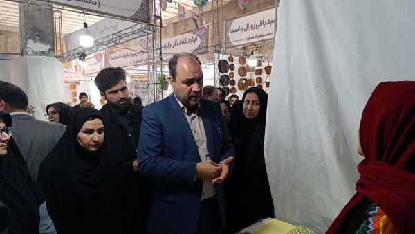 نمایشگاه دستاوردها و توانمندی بانوان روستایی در روستای بشرآباد