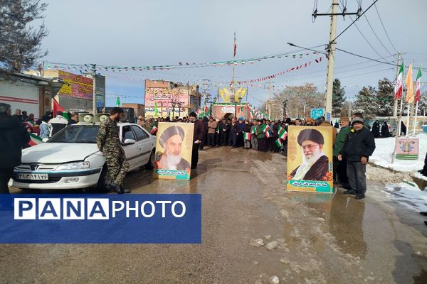 راهپیمایی ۲۲ بهمن در شهر تیتکانلو 