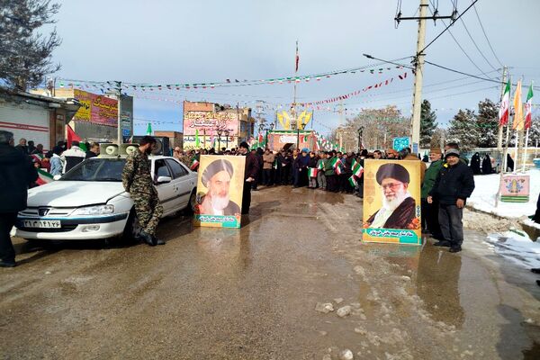 راهپیمایی ۲۲ بهمن در شهر تیتکانلو 