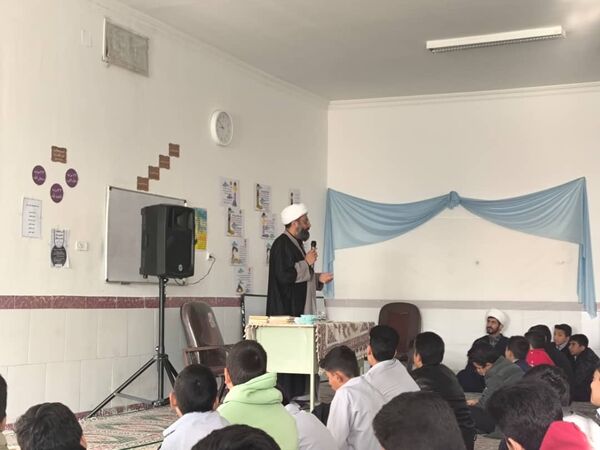 گرامیداشت ایام فاطمیه در دبیرستان خاتم الانبیا خاتم