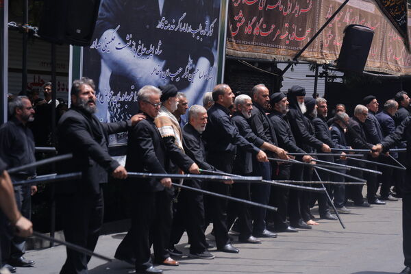 ظهر عاشورایی شهر اولین‌ها