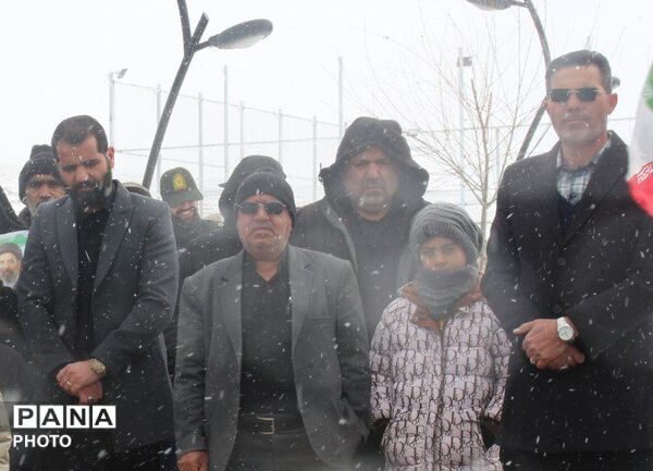 سرما جا ماند، وقتی ایمان جوشید