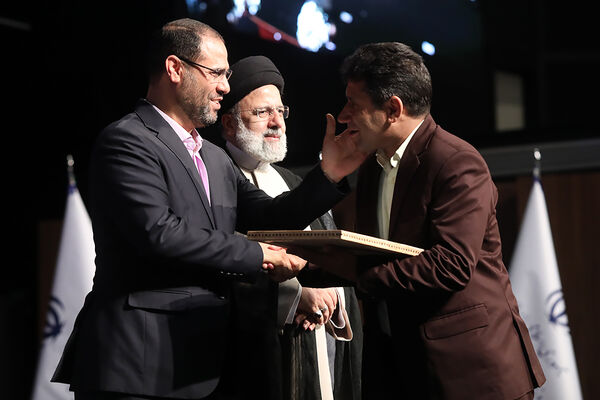تجلیل از معلمان نمونه کشوری با حضور رئیس جمهوری
