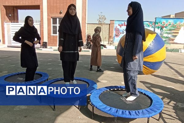  شور و لبخند در مدرسه اخترصدوقی؛