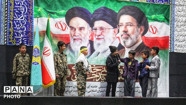 ده نودی های مارگونی پای کار انقلاب 