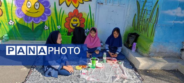 نهار سالم به مناسبت روز جهانی غذا و پوکی استخوان در مدرسه شهید خاقانی شیروان