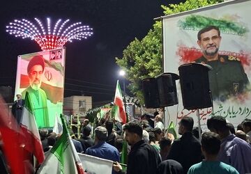 مردمی که همگام با رزمندگانش در یک میدان