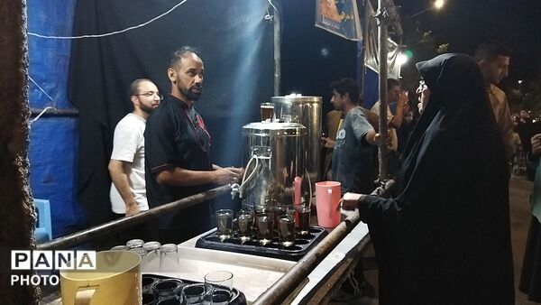 موکب شهدای روستای آهوان در هشتاد و نهمین شب از اجتماعات مردمی 