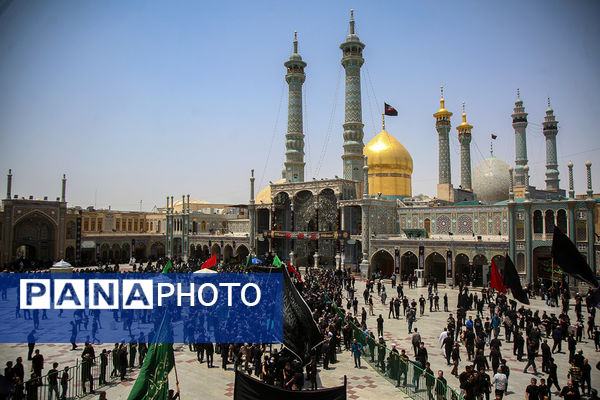 عزاداری تاسوعای حسینی(ع) در حرم حضرت معصومه(س)