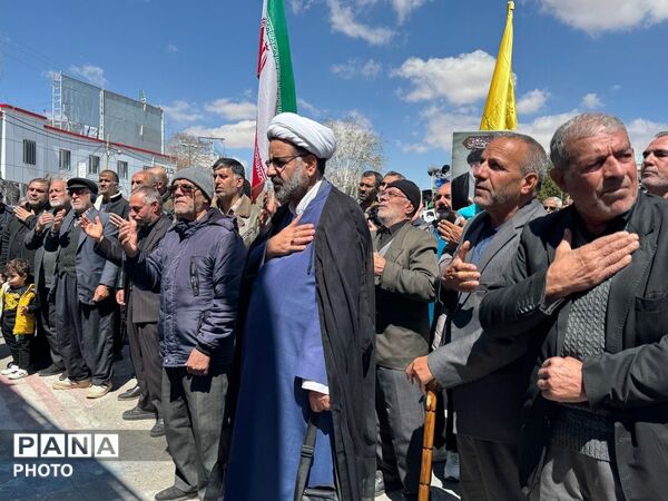 خروش مؤمنان در دسته عزاداری رهبر