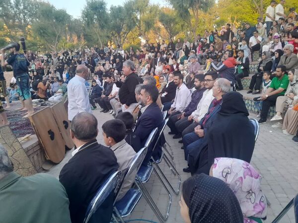 برگزاری جشنواره آیین و رونمایی از پویش‌ ملی «من میراث‌بان ایرانم» در پارک ایران کوچک کرج 