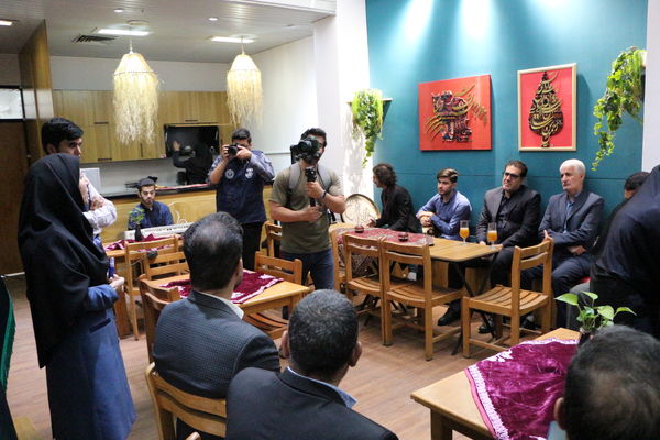 افتتاحیه کافه دخترانه «تجربه» 