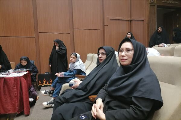 تقدیر از ستارگان علمی، فرهنگی و ورزشی دختر به‌مناسبت دهه کرامت