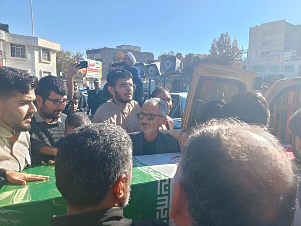 شهید گمنام در کاشمر تشیع شد