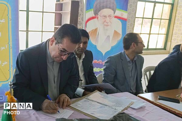 میز خدمت آموزش و پرورش خراسان شمالی در نماز جمعه؛ پاسخگویی مستقیم به مطالبات مردم