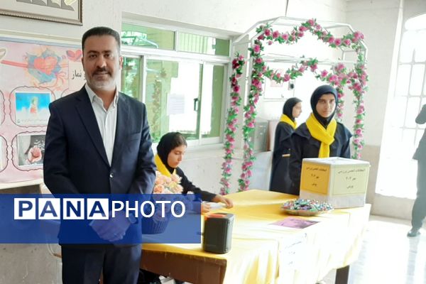 انتخابات انجمن ورزشی در دبیرستان پویش ناحیه 3 شیراز