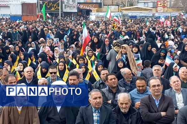 22بهمن در اسلامشهر؛ حماسه‌ای از جنس حضور