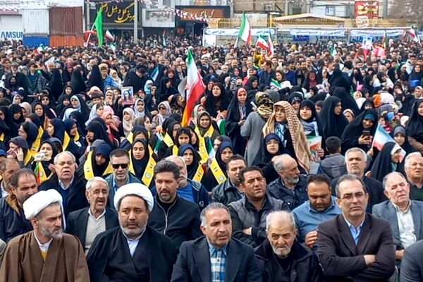 22بهمن در اسلامشهر؛ حماسه‌ای از جنس حضور