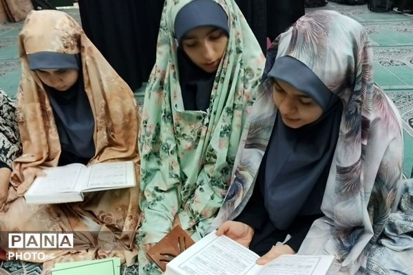 ماه مبارک رمضان، فرصتی برای منور شدن قلوب به نور قرآن