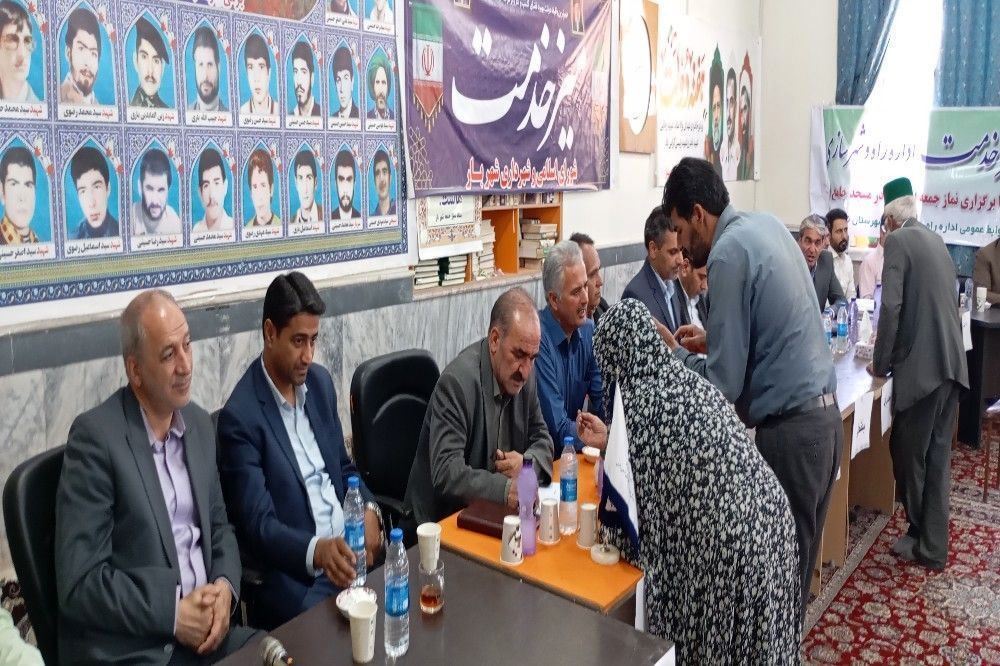 میز خدمت با حضور رؤسای ادارات در شهر بار