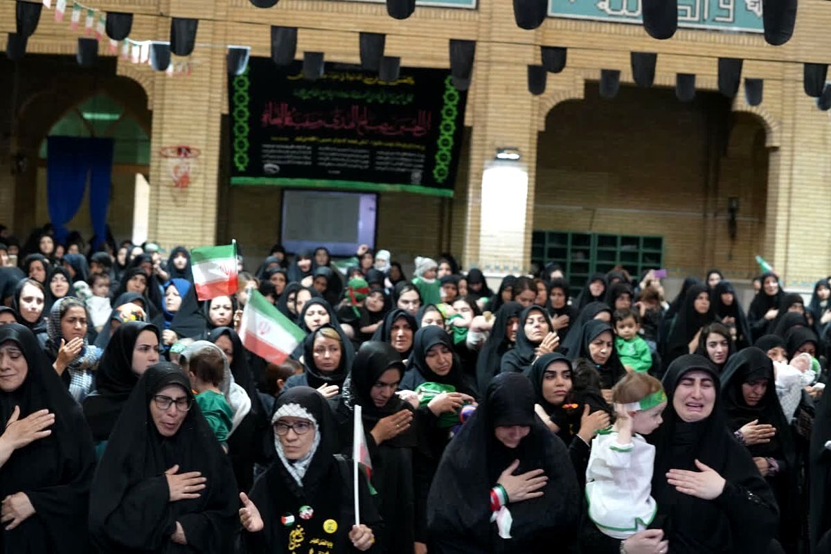 نوای «لبیک یا حسین» از اجتماع شیرخوارگان حسینی در فاز ۳ اندیشه