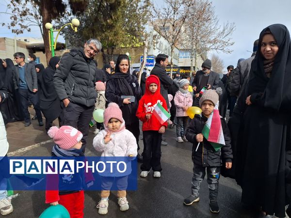 حماسه حضور مردم کاشمر در ۲۲ بهمن از قاب پانا