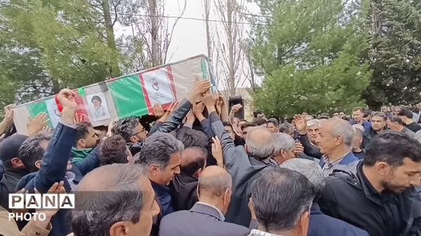 بدرقه تا بهشت، مراسم خاکسپاری شهید سرافراز پرویز ضرونی در کوهدشت 